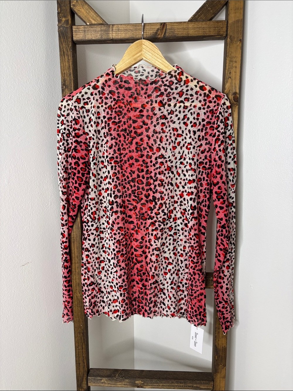 Sewn + Seen Long Sleeve Mesh Leopard Print Top in Pink Size L